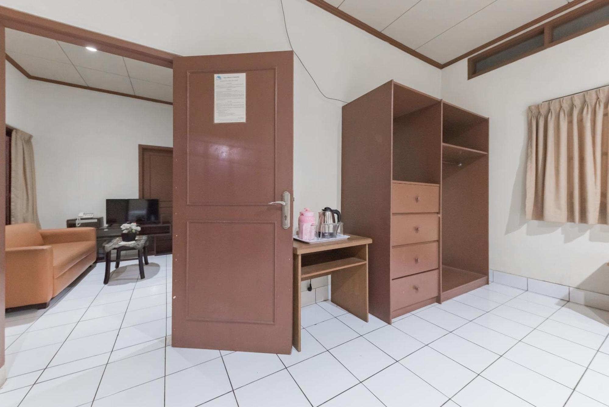 Reddoorz Plus At Hotel Griya Astoeti Богор Екстер'єр фото